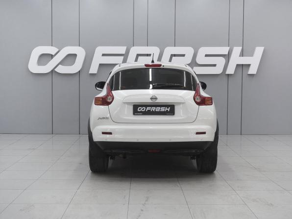 Nissan Juke I с пробегом 2014 года, цена 900 000 рублей, 143419 км, внедорожник, Автокод Объявления