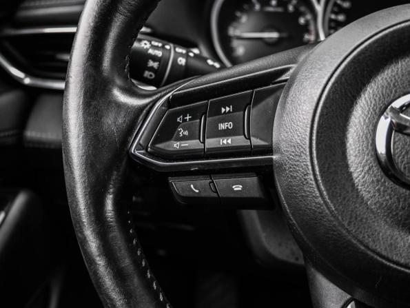 Mazda 6 III (GJ) Рестайлинг 2 с пробегом 2018 года, цена 1 949 000 рублей, 123353 км, седан, Автокод Объявления