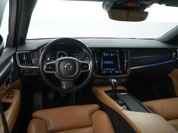 Volvo V90 Cross Country I с пробегом 2018 года, цена 2 749 977 рублей, 322917 км, универсал, Автокод Объявления