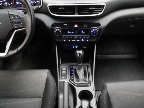 Hyundai Tucson III с пробегом 2018 года, цена 1 750 000 рублей, 106190 км, внедорожник, Автокод Объявления