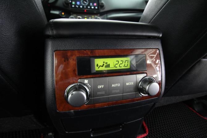 Toyota Highlander II (XU40) Рестайлинг с пробегом 2011 года, цена 2 070 000 рублей, 243361 км, внедорожник, Автокод Объявления