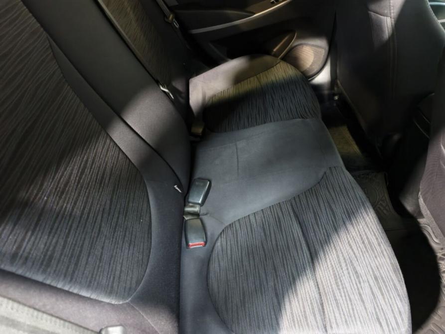 Hyundai Solaris I Рестайлинг Курск  - изображение 16
