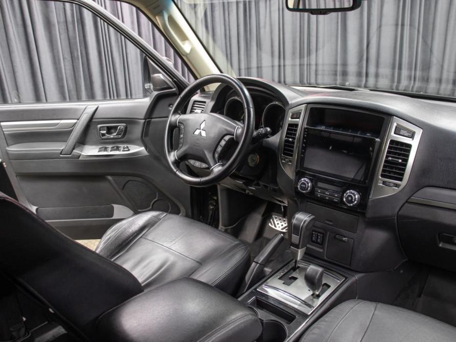 Mitsubishi Pajero IV Рестайлинг 2 Москва  - изображение 11