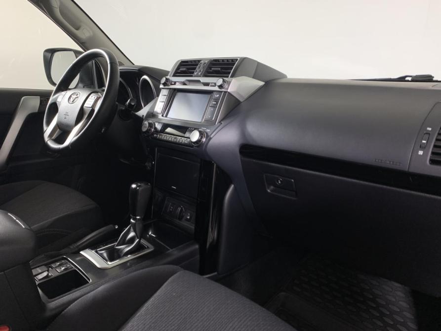 Toyota Land Cruiser Prado 150 Series Рестайлинг 1 Москва  - изображение 13