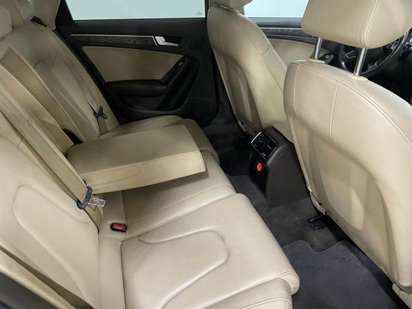 Audi A4 IV (B8) Рестайлинг с пробегом 2012 года, цена 1 199 000 рублей, 206469 км, седан, Автокод Объявления