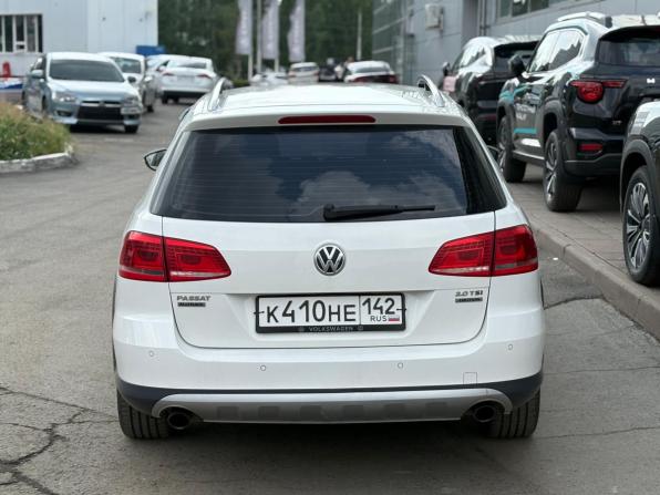Volkswagen Passat B7 с пробегом 2012 года, цена 1 599 000 рублей, 206000 км, универсал, Автокод Объявления