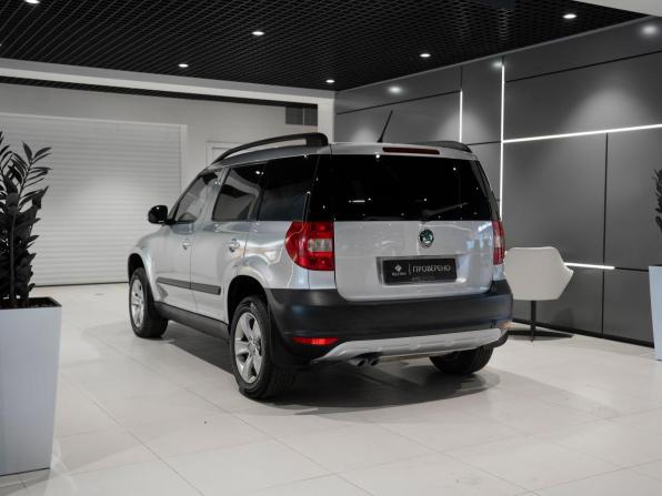 Skoda Yeti I с пробегом 2013 года, цена 795 000 рублей, 314617 км, внедорожник, Автокод Объявления