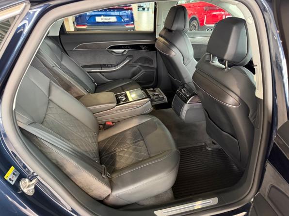 Audi A8 IV (D5) Рестайлинг с пробегом 2022 года, цена 7 985 900 рублей, 17694 км, седан, Автокод Объявления
