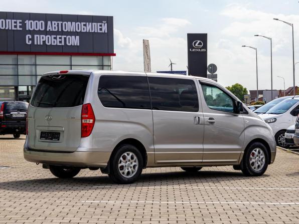 Hyundai H-1 II с пробегом 2012 года, цена 1 785 000 рублей, 188499 км, минивэн, Автокод Объявления