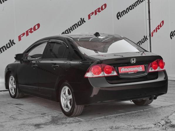 Honda Civic VIII с пробегом 2007 года, цена 730 000 рублей, 207960 км, седан, Автокод Объявления
