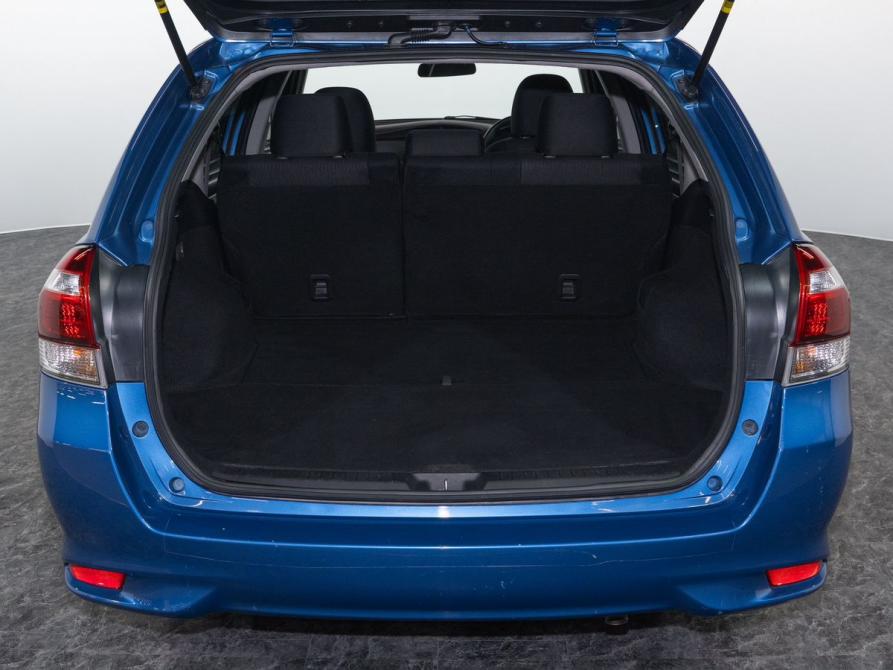 Toyota Corolla XI (E160 E170 E180) Рестайлинг 1 Улан-Удэ  - изображение 18