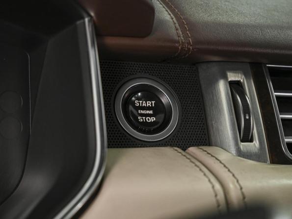 Land Rover Range Rover IV с пробегом 2015 года, цена 4 680 000 рублей, 208352 км, внедорожник, Автокод Объявления