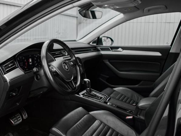 Volkswagen Passat B8 с пробегом 2019 года, цена 2 200 000 рублей, 71191 км, седан, Автокод Объявления