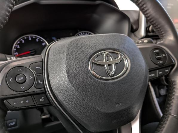 Toyota RAV4 V (XA50) с пробегом 2021 года, цена 3 795 000 рублей, 87087 км, внедорожник, Автокод Объявления