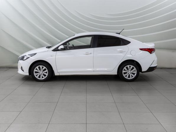 Hyundai Solaris II Рестайлинг с пробегом 2021 года, цена 1 478 000 рублей, 126067 км, седан, Автокод Объявления