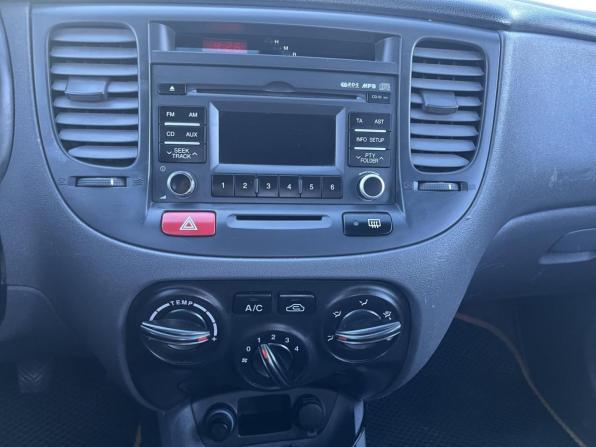 Kia Rio II Рестайлинг с пробегом 2010 года, цена 449 000 рублей, 131171 км, хэтчбек, Автокод Объявления