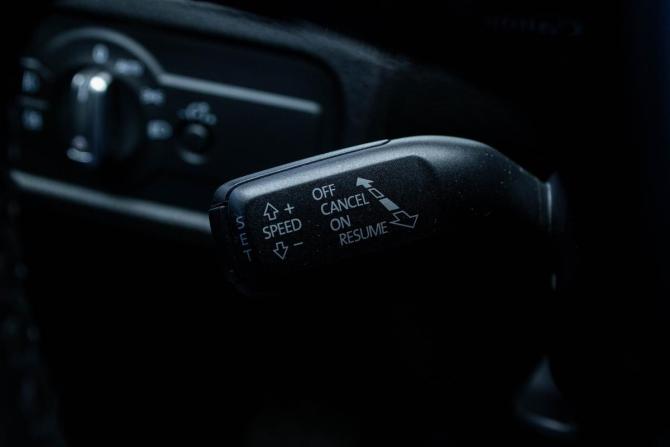 Volkswagen Touareg II с пробегом 2013 года, цена 2 099 000 рублей, 199352 км, внедорожник, Автокод Объявления