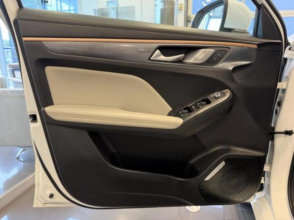 Haval Jolion I с пробегом 2023 года, цена 1 830 000 рублей, 50436 км, внедорожник, Автокод Объявления