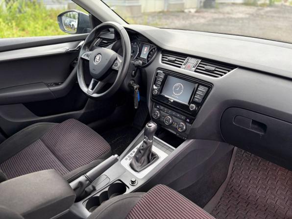 Skoda Octavia III (A7) с пробегом 2015 года, цена 1 225 000 рублей, 142784 км, лифтбек, Автокод Объявления