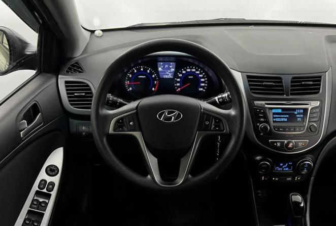 Hyundai Solaris I Рестайлинг с пробегом 2015 года, цена 1 315 000 рублей, 70000 км, седан, Автокод Объявления