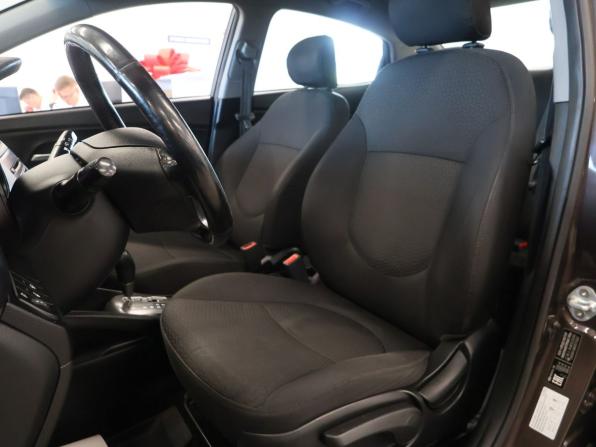 Kia Rio III Рестайлинг с пробегом 2016 года, цена 895 000 рублей, 196143 км, седан, Автокод Объявления