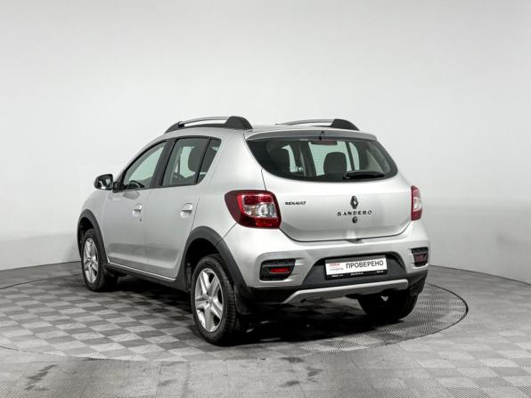 Renault Sandero II с пробегом 2018 года, цена 1 100 000 рублей, 49000 км, хэтчбек, Автокод Объявления