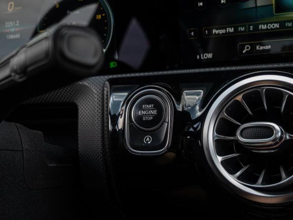 Mercedes-Benz CLA II (C118 X118) с пробегом 2019 года, цена 2 950 000 рублей, 108660 км, седан, Автокод Объявления