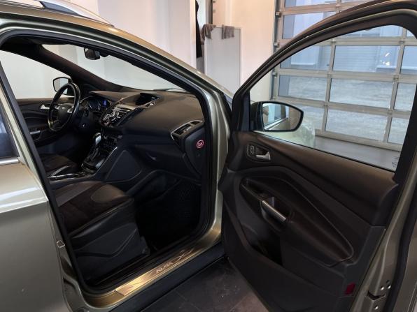 Ford Kuga II с пробегом 2012 года, цена 1 237 000 рублей, 176716 км, внедорожник, Автокод Объявления