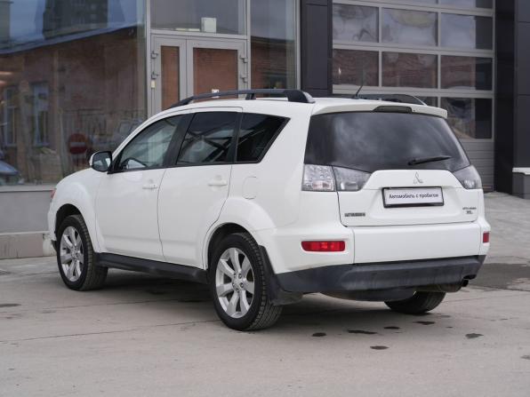 Mitsubishi Outlander II Рестайлинг с пробегом 2012 года, цена 1 170 000 рублей, 231513 км, внедорожник, Автокод Объявления