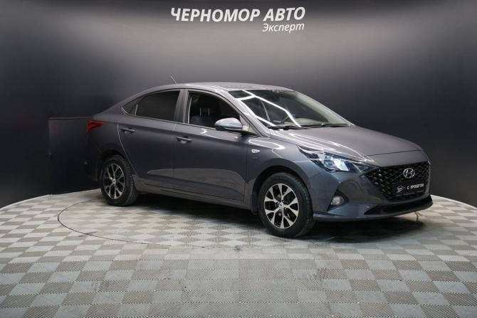 Hyundai Solaris II Рестайлинг с пробегом 2021 года, цена 1 590 000 рублей, 78000 км, седан, Автокод Объявления