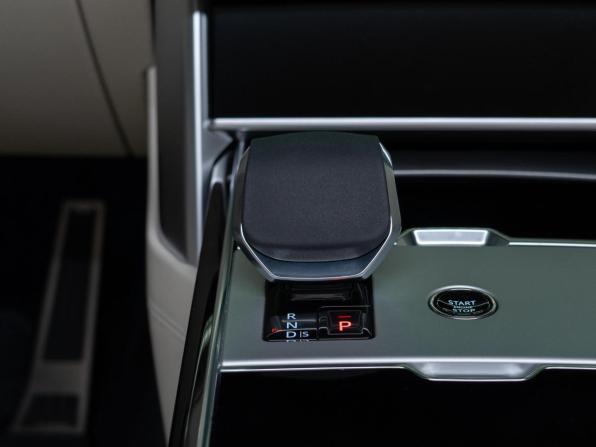 Новый Land Rover Range Rover V 2026 года, цена 28 490 000 рублей, внедорожник, Автокод Объявления
