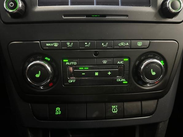 Skoda Yeti I Рестайлинг с пробегом 2014 года, цена 1 400 000 рублей, 77482 км, внедорожник, Автокод Объявления