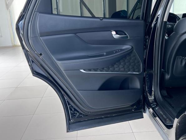Hyundai Santa Fe IV Рестайлинг с пробегом 2021 года, цена 3 800 000 рублей, 140000 км, внедорожник, Автокод Объявления
