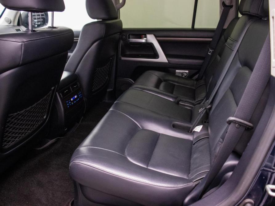 Toyota Land Cruiser 200 Series Рестайлинг 2 Москва  - изображение 11