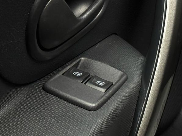 Renault Sandero II с пробегом 2018 года, цена 1 199 000 рублей, 71300 км, хэтчбек, Автокод Объявления