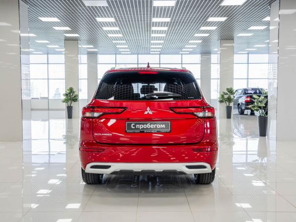 Mitsubishi Outlander IV с пробегом 2023 года, цена 3 946 000 рублей, 30556 км, внедорожник, Автокод Объявления