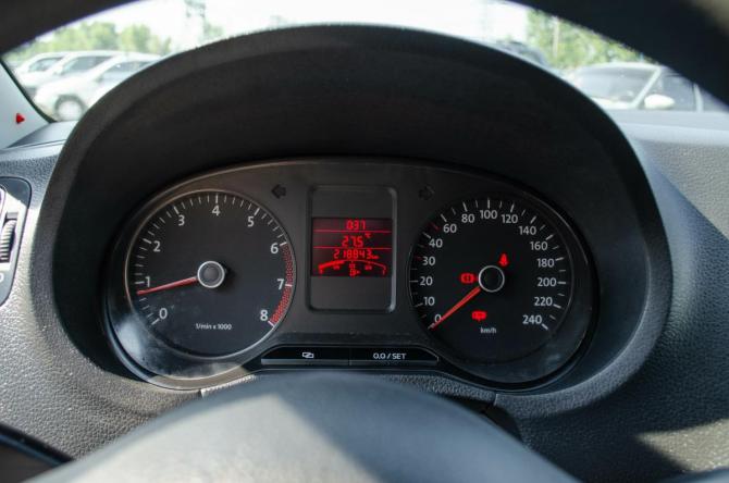 Volkswagen Polo V с пробегом 2011 года, цена 577 000 рублей, 220000 км, седан, Автокод Объявления