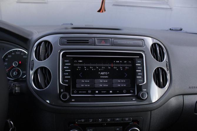 Volkswagen Tiguan I Рестайлинг с пробегом 2011 года, цена 980 000 рублей, 286957 км, внедорожник, Автокод Объявления