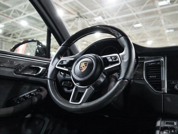Porsche Macan I с пробегом 2016 года, цена 4 750 000 рублей, 81059 км, внедорожник, Автокод Объявления