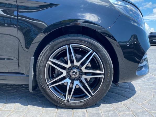 Mercedes-Benz V-Класс III (W447) Рестайлинг с пробегом 2023 года, цена 11 500 000 рублей, 58269 км, минивэн, Автокод Объявления