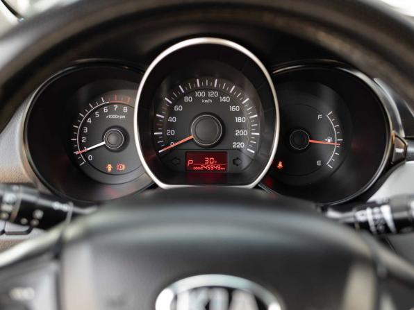 Kia Rio III с пробегом 2015 года, цена 900 000 рублей, 245948 км, хэтчбек, Автокод Объявления
