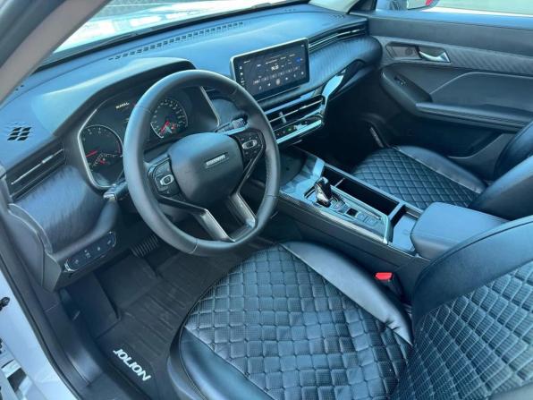 Haval Jolion I Рестайлинг 2 с пробегом 2026 года, цена 2 328 830 рублей, 2203 км, внедорожник, Автокод Объявления