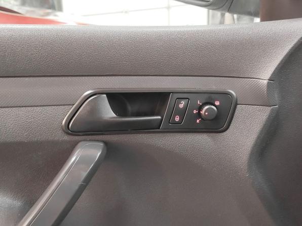 Volkswagen Caddy III Рестайлинг с пробегом 2013 года, цена 831 100 рублей, 256269 км, компактвэн, Автокод Объявления