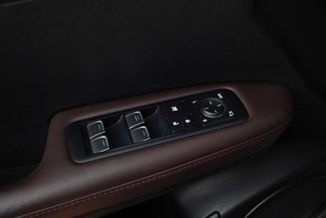 Lexus RX IV Рестайлинг с пробегом 2019 года, цена 4 748 050 рублей, 79285 км, внедорожник, Автокод Объявления