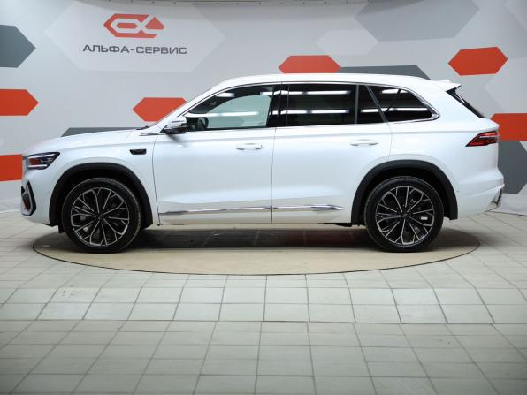 Geely Xingyue L I Рестайлинг 2 с пробегом 2025 года, цена 4 150 000 рублей, 5 км, внедорожник, Автокод Объявления