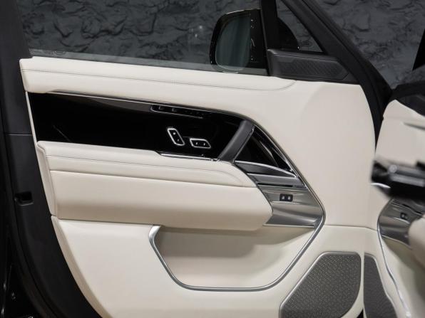 Новый Land Rover Range Rover V 2026 года, цена 25 990 000 рублей, внедорожник, Автокод Объявления