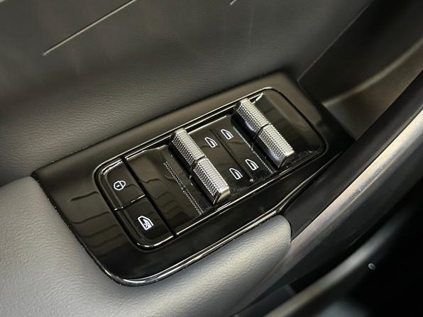 Geely Atlas II с пробегом 2025 года, цена 3 500 000 рублей, 7060 км, внедорожник, Автокод Объявления