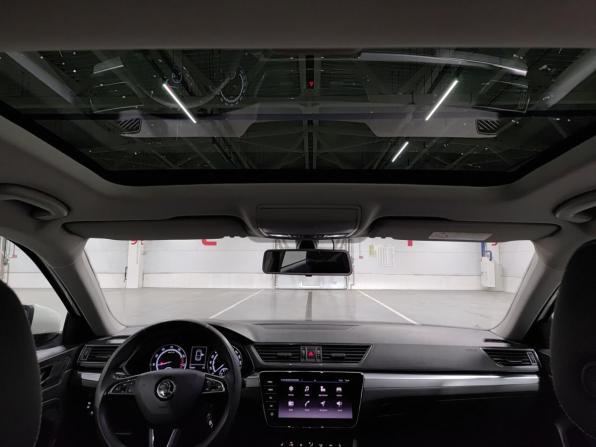 Skoda Superb III Рестайлинг с пробегом 2020 года, цена 2 190 000 рублей, 105642 км, лифтбек, Автокод Объявления