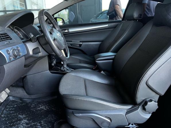 Opel Astra H Рестайлинг с пробегом 2008 года, цена 577 500 рублей, 140309 км, хэтчбек, Автокод Объявления