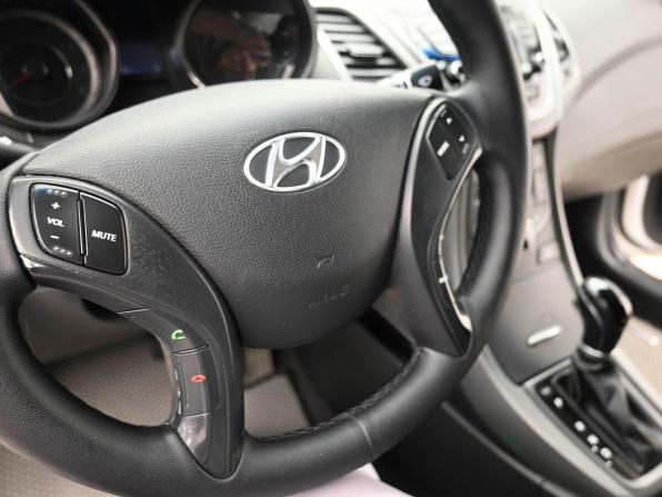 Hyundai Elantra V (MD) Рестайлинг с пробегом 2014 года, цена 1 249 000 рублей, 179997 км, седан, Автокод Объявления